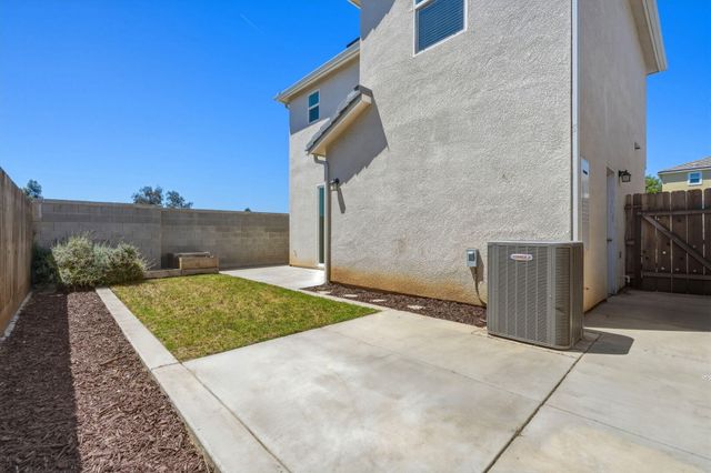 3714 Connected Place, Clovis, CA 93619