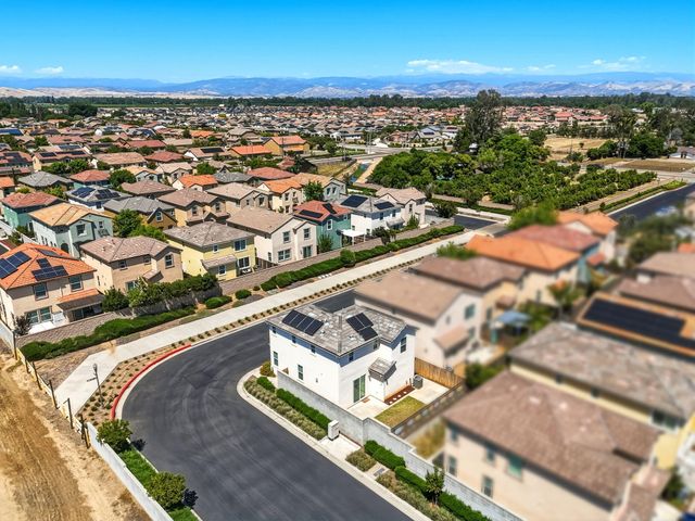3714 Connected Place, Clovis, CA 93619