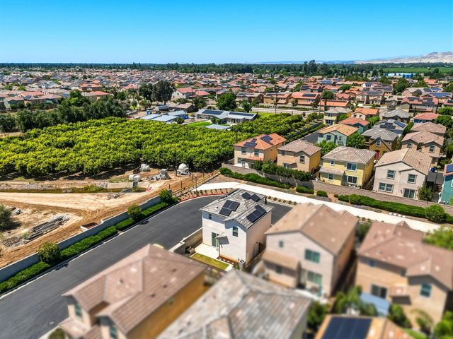 3714 Connected Place, Clovis, CA 93619