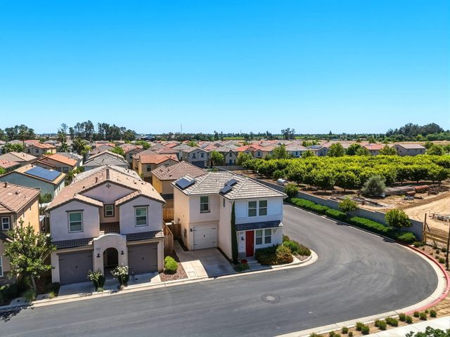 3714 Connected Place, Clovis, CA 93619