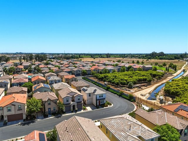 3714 Connected Place, Clovis, CA 93619