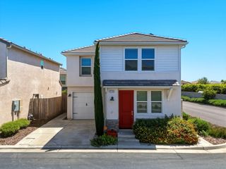 3714 Connected Place, Clovis, CA 93619