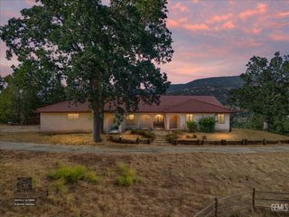 23921 Parke Court, Tehachapi, CA 93561