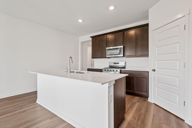 7635 W 106th Place, Crown Point, IN 46307