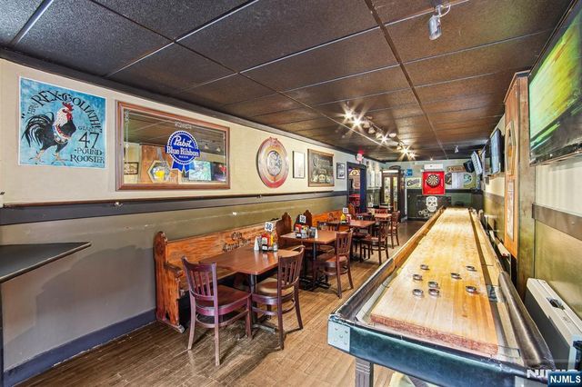 2 E Passaic Avenue, Nutley, NJ 07110