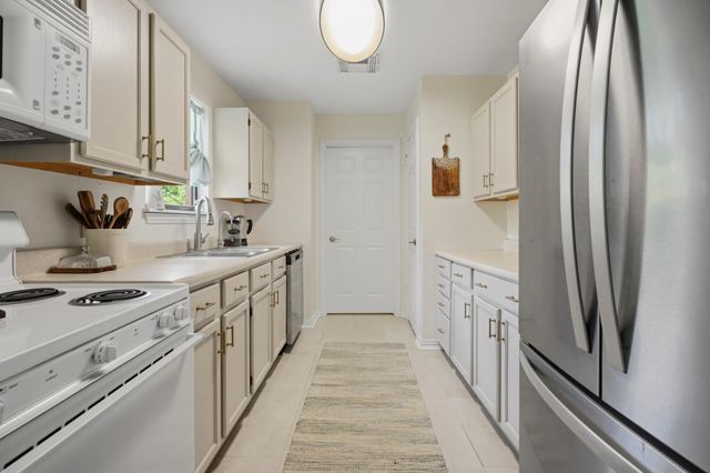 10301 27th Street, Santa Fe, TX 77510