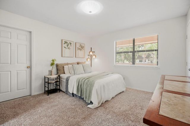 10301 27th Street, Santa Fe, TX 77510