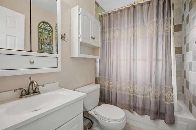 10301 27th Street, Santa Fe, TX 77510