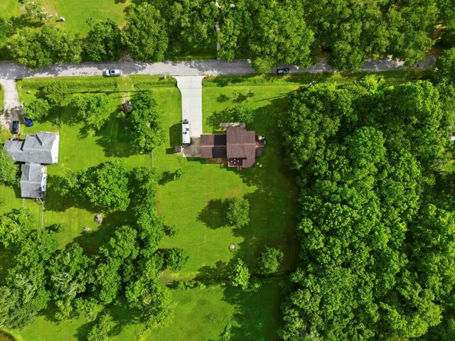 10301 27th Street, Santa Fe, TX 77510