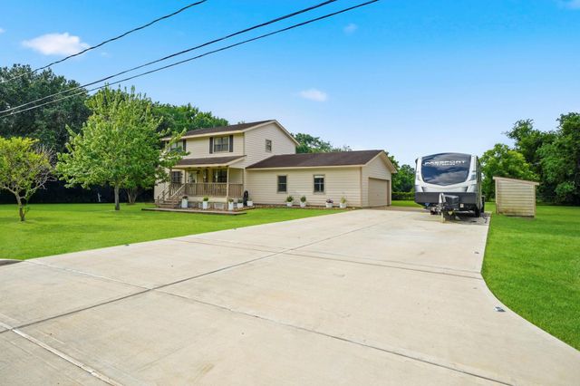 10301 27th Street, Santa Fe, TX 77510