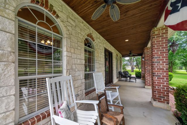 13051 Winding Oak, Lindale, TX 75771