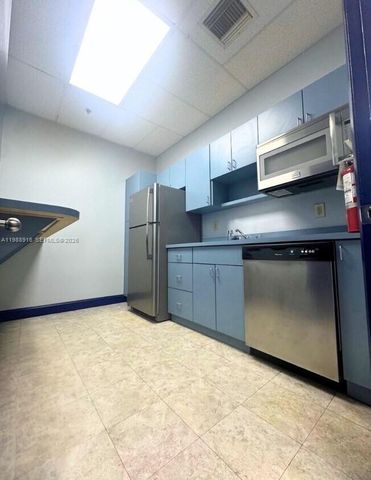 8080 NW 33rd St, Doral, FL 33122