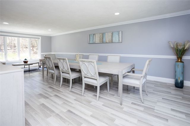 10 Arbor Way, East Greenwich, RI 02818