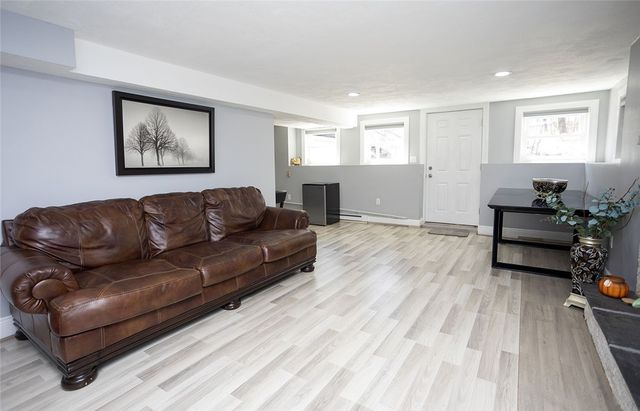 10 Arbor Way, East Greenwich, RI 02818