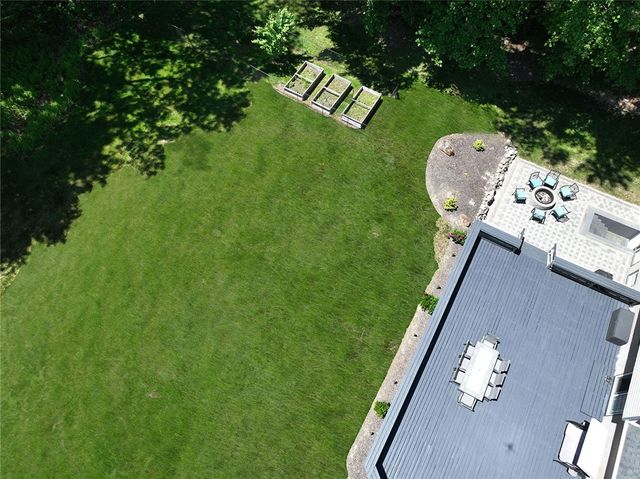 10 Arbor Way, East Greenwich, RI 02818