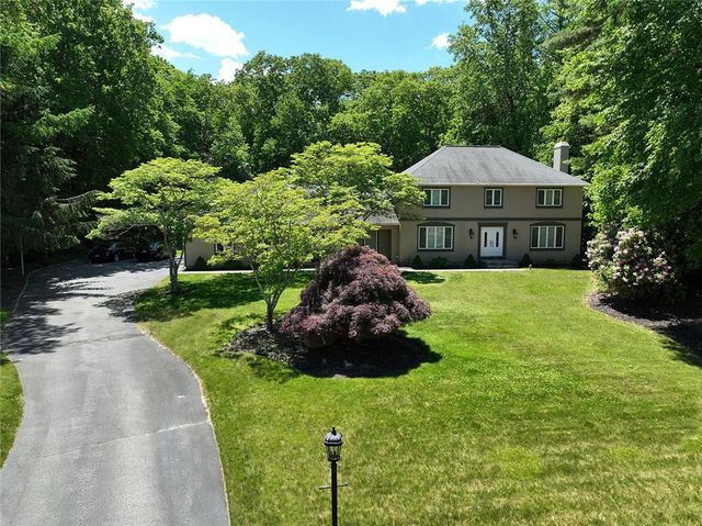 10 Arbor Way, East Greenwich, RI 02818