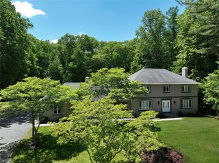 10 Arbor Way, East Greenwich, RI 02818