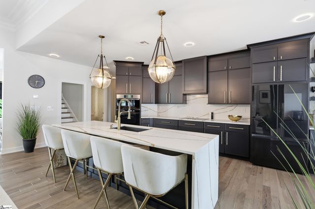 244 Chancellors Park Court, Simpsonville, SC 29681