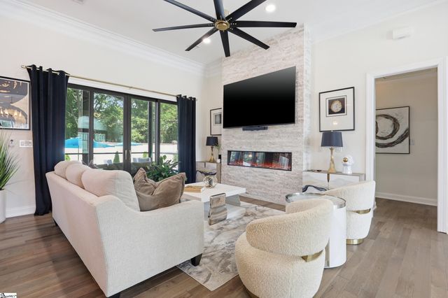 244 Chancellors Park Court, Simpsonville, SC 29681