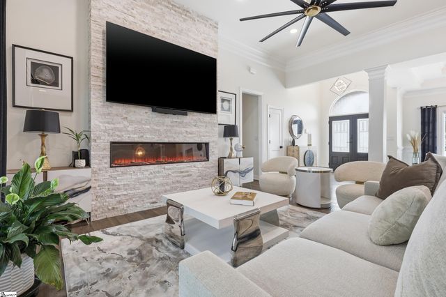 244 Chancellors Park Court, Simpsonville, SC 29681