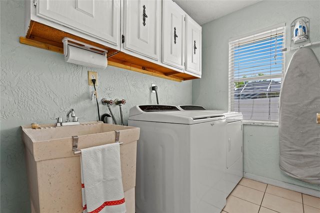 3153 CARLOS DRIVE, Dunedin, FL 34698