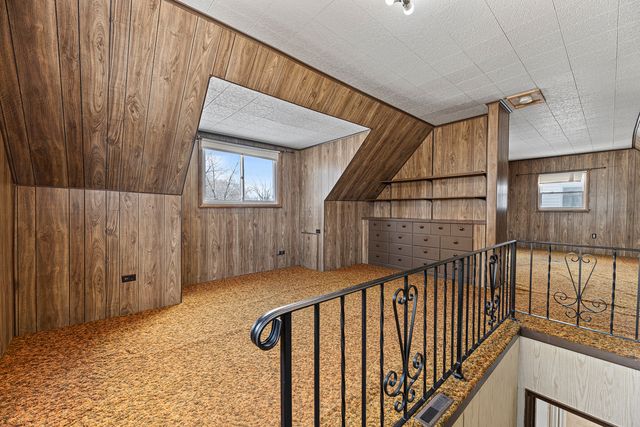 17714 Burnham Avenue, Lansing, IL 60438