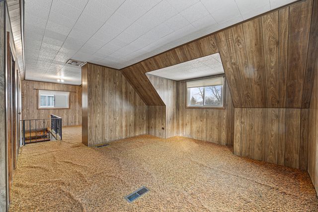 17714 Burnham Avenue, Lansing, IL 60438