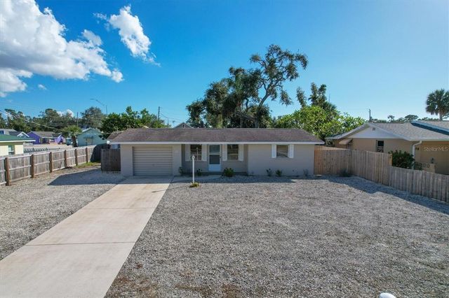 25 1ST AVENUE, Englewood, FL 34223