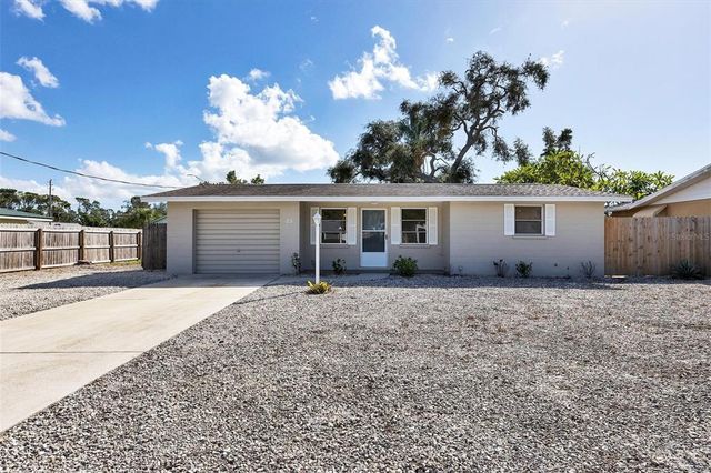 25 1ST AVENUE, Englewood, FL 34223