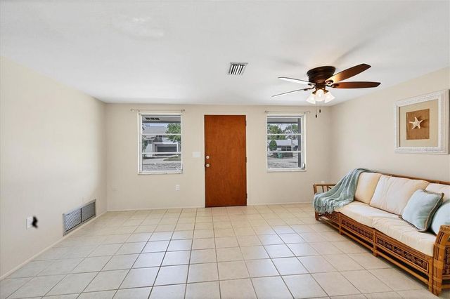 25 1ST AVENUE, Englewood, FL 34223