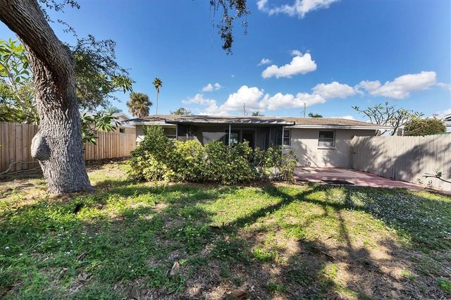 25 1ST AVENUE, Englewood, FL 34223