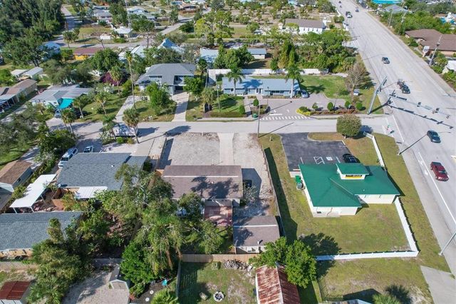 25 1ST AVENUE, Englewood, FL 34223