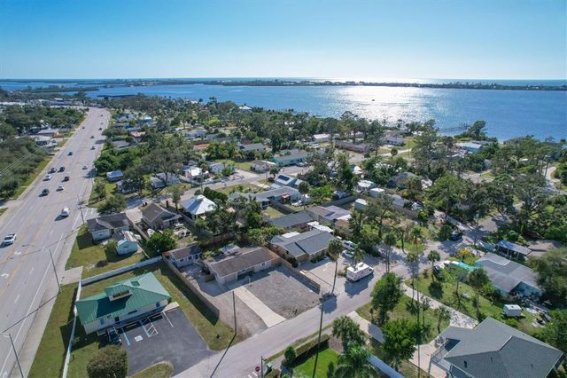 25 1ST AVENUE, Englewood, FL 34223