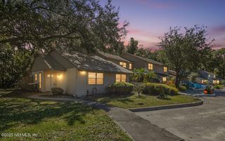 8147 PLAZA GATE Lane, Jacksonville, FL 32217