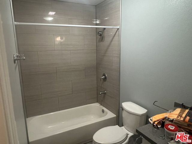 223 E 30th Street, Los Angeles, CA 90011