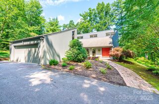 902 Cherokee Place, Lenoir, NC 28645