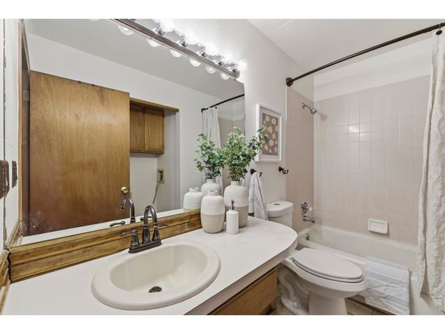 2943 Pleasant Valley Rd, Fort Collins, CO 80521