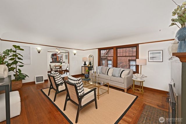 1315 NE 70th Street, Seattle, WA 98115