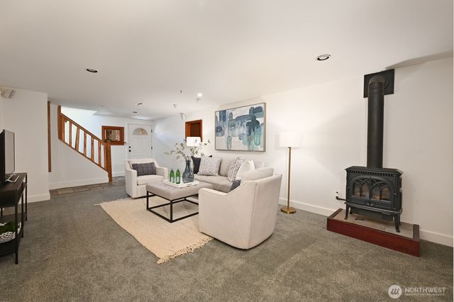 1315 NE 70th Street, Seattle, WA 98115