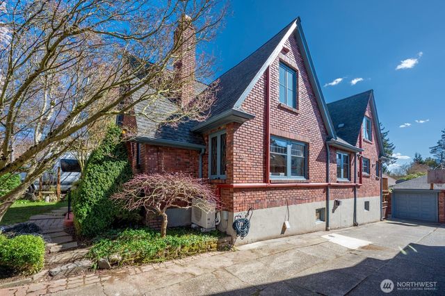 1315 NE 70th Street, Seattle, WA 98115