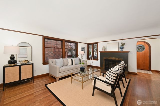 1315 NE 70th Street, Seattle, WA 98115