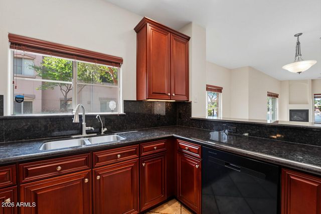 5350 E DEER VALLEY Drive 1252, Phoenix, AZ 85054