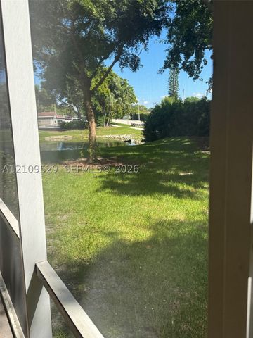 7775 Yardley Dr 108, Tamarac, FL 33321