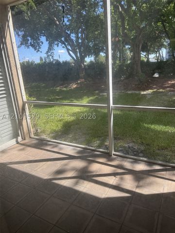 7775 Yardley Dr 108, Tamarac, FL 33321