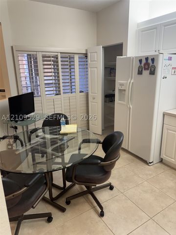7775 Yardley Dr 108, Tamarac, FL 33321