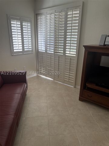 7775 Yardley Dr 108, Tamarac, FL 33321