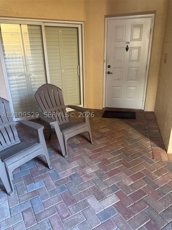 7775 Yardley Dr 108, Tamarac, FL 33321