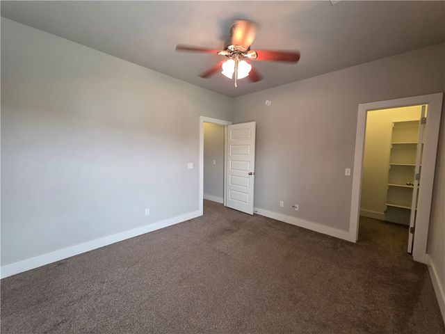 6521 W Knoll View Way, Rogers, AR 72758