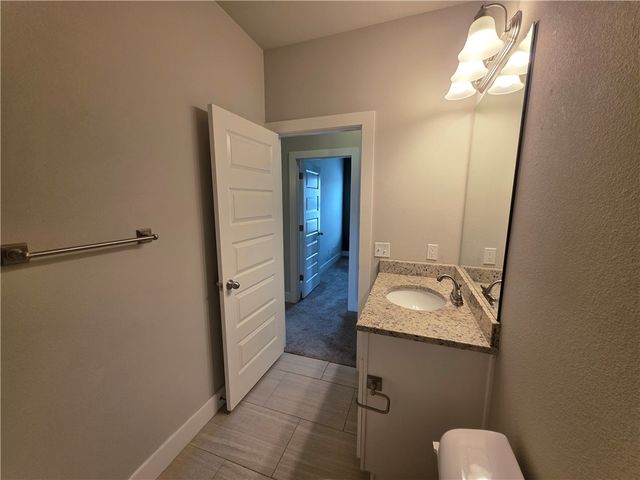 6521 W Knoll View Way, Rogers, AR 72758