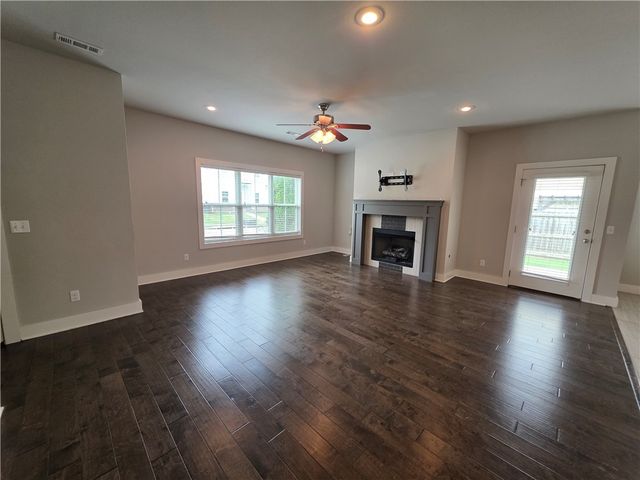 6521 W Knoll View Way, Rogers, AR 72758